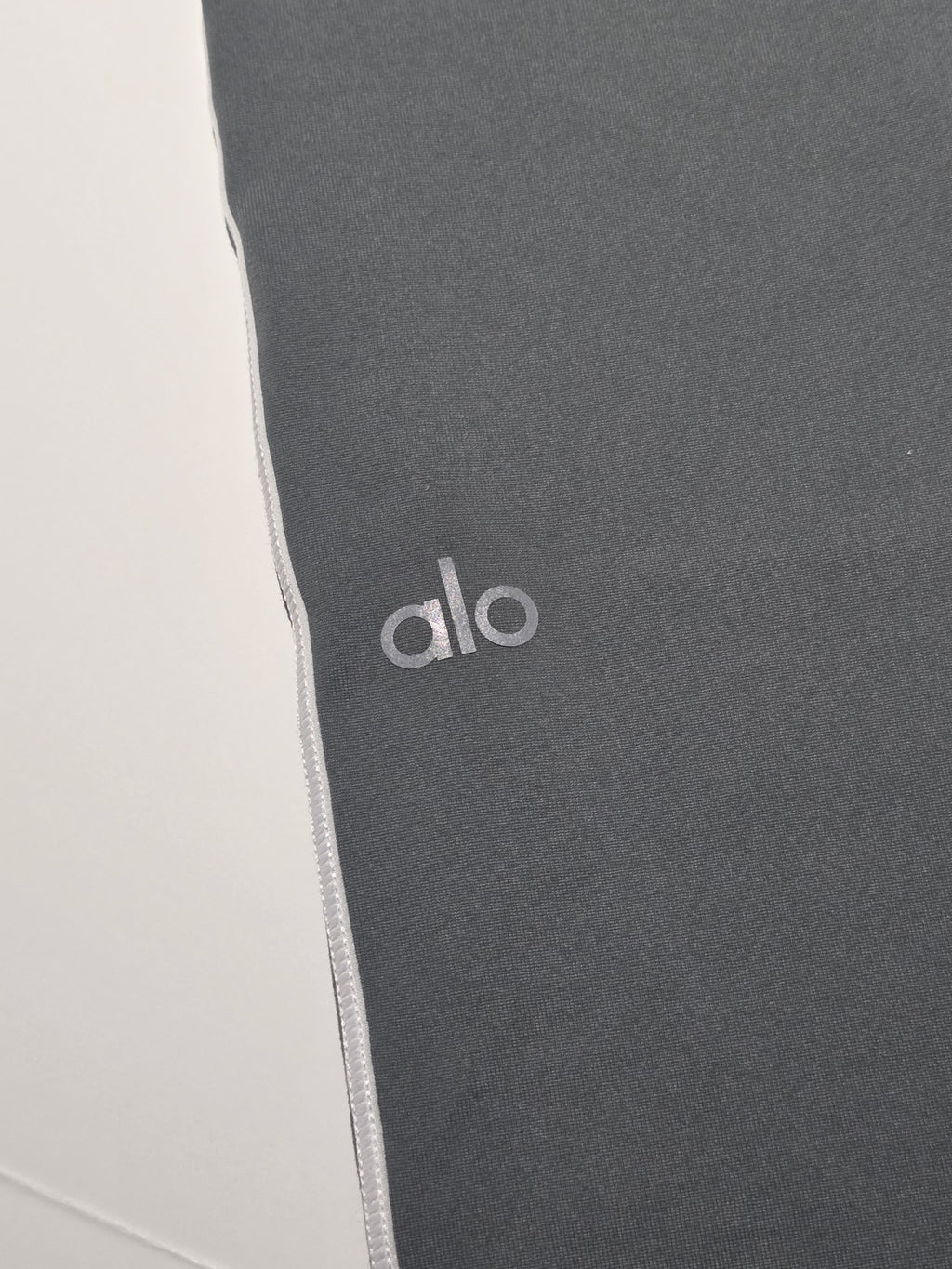 ALO Sports Bra & Leggings SET